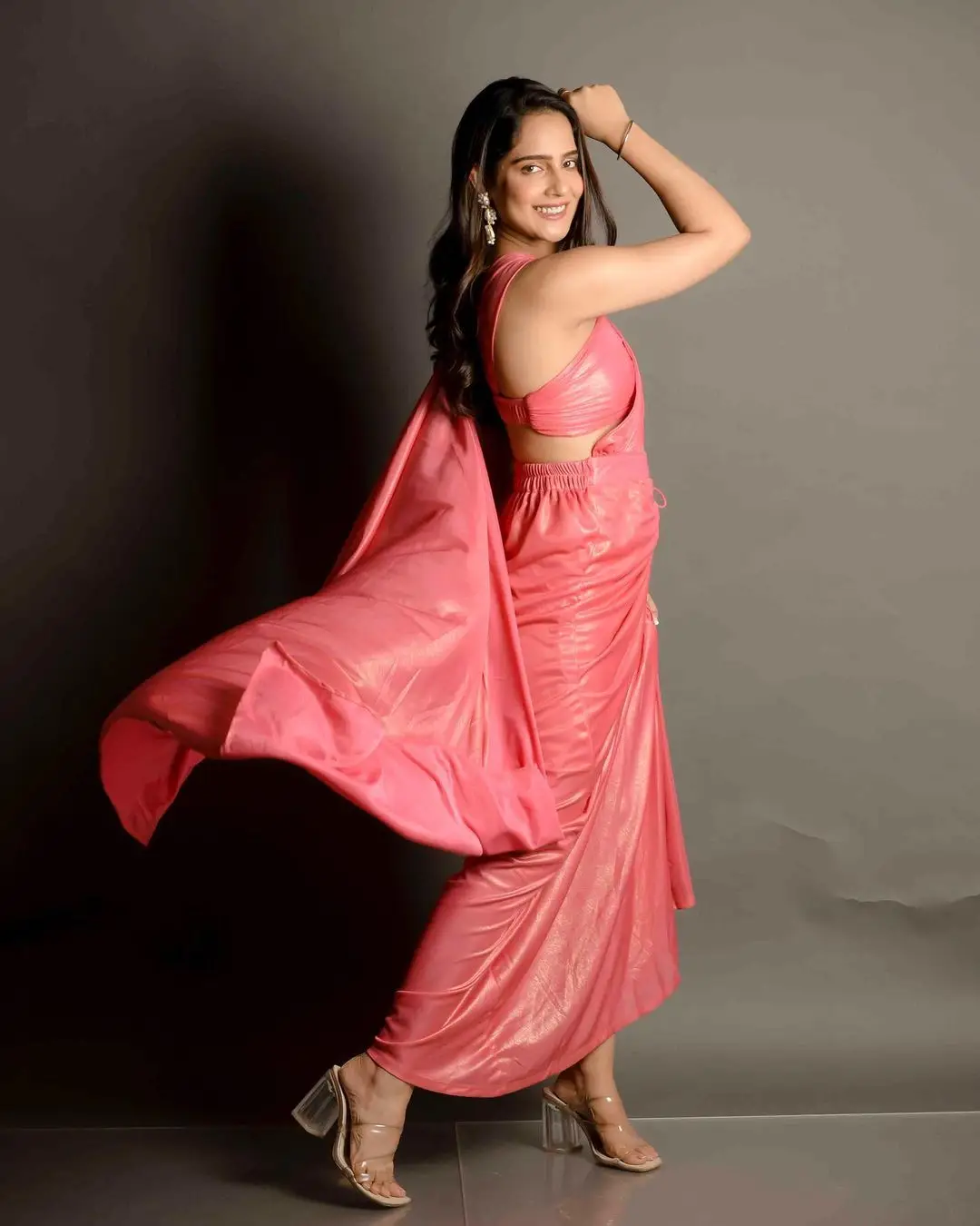 Malvi Malhotra Stills in Pink Saree Sleeveless Blouse